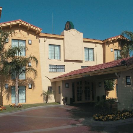La Quinta Inn By Wyndham Bakersfield South Экстерьер фото