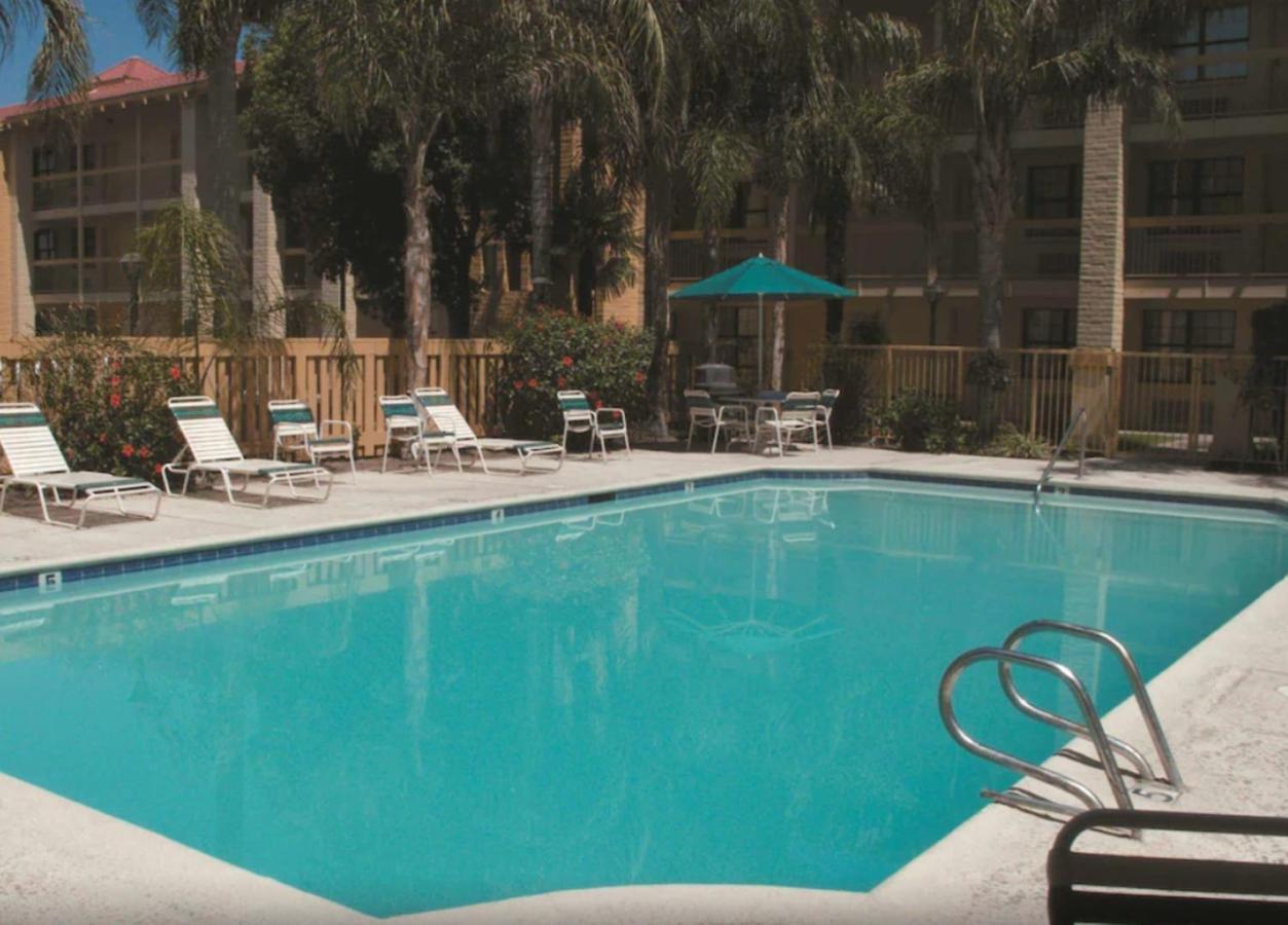 La Quinta Inn By Wyndham Bakersfield South Экстерьер фото